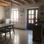 Casa affiancata abitabile subito con giardino – perfetta per vacanze