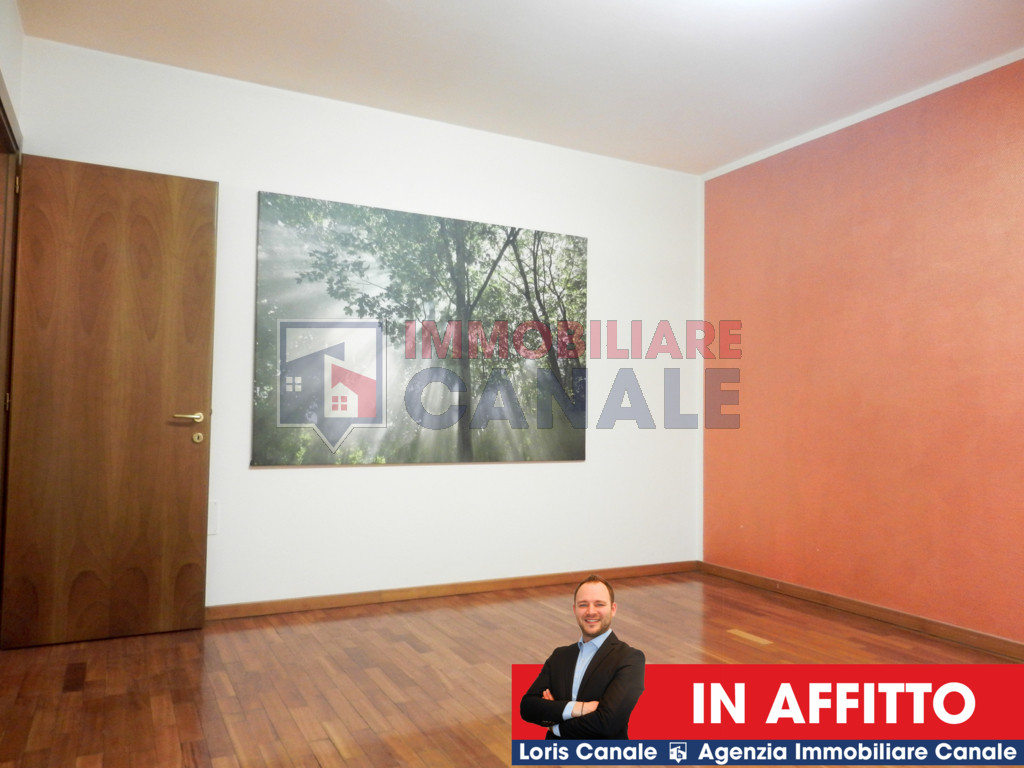AFFITTASI  UFFICI COMMERCIALI ARREDATI PIOVENE ROCCHETTE