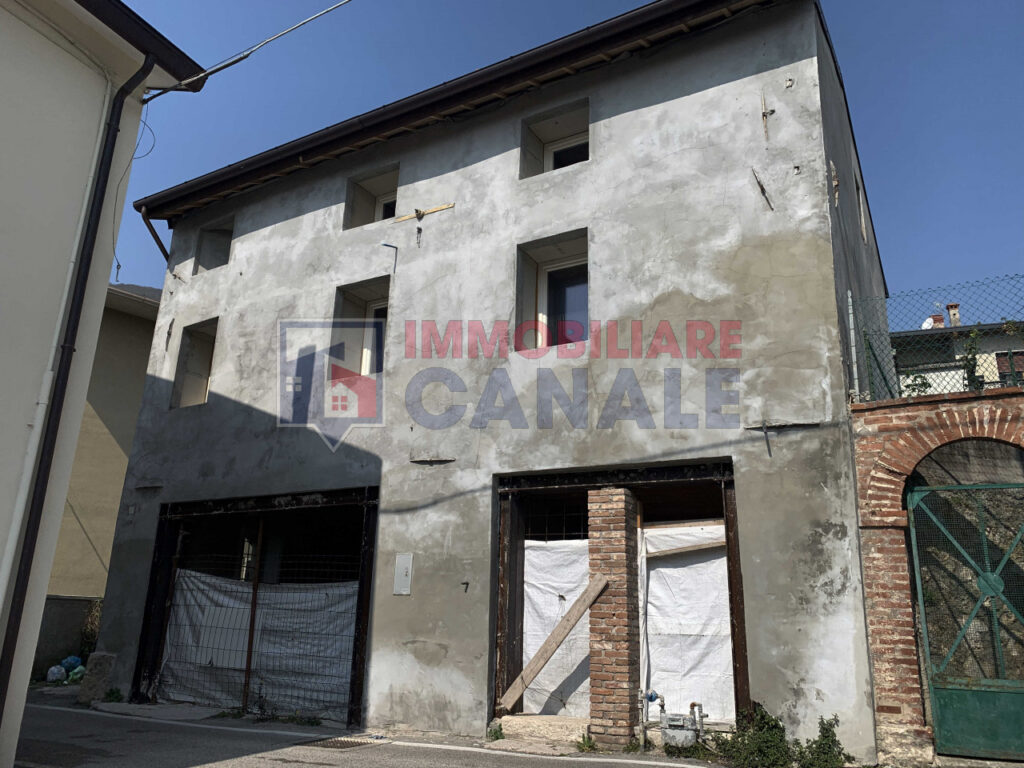 CASA SINGOLA RISTRUTTURATA