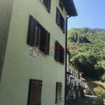 Casa affiancata abitabile subito con giardino – perfetta per vacanze
