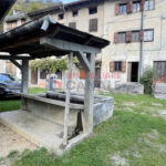 Porzione Centrale di Casa a Schiera da Ristrutturare nel Cuore di Posina