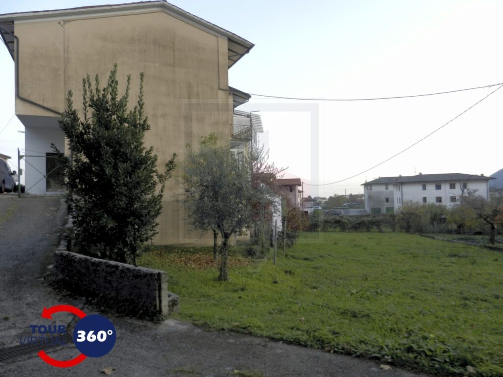 CASA INDIPENDENTE AFFIANCATA INGRESSO INDPENDENTE