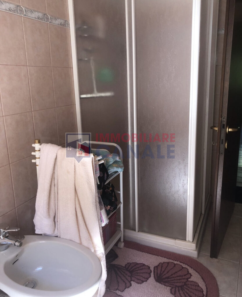 Casa affiancata abitabile subito con giardino – perfetta per vacanze