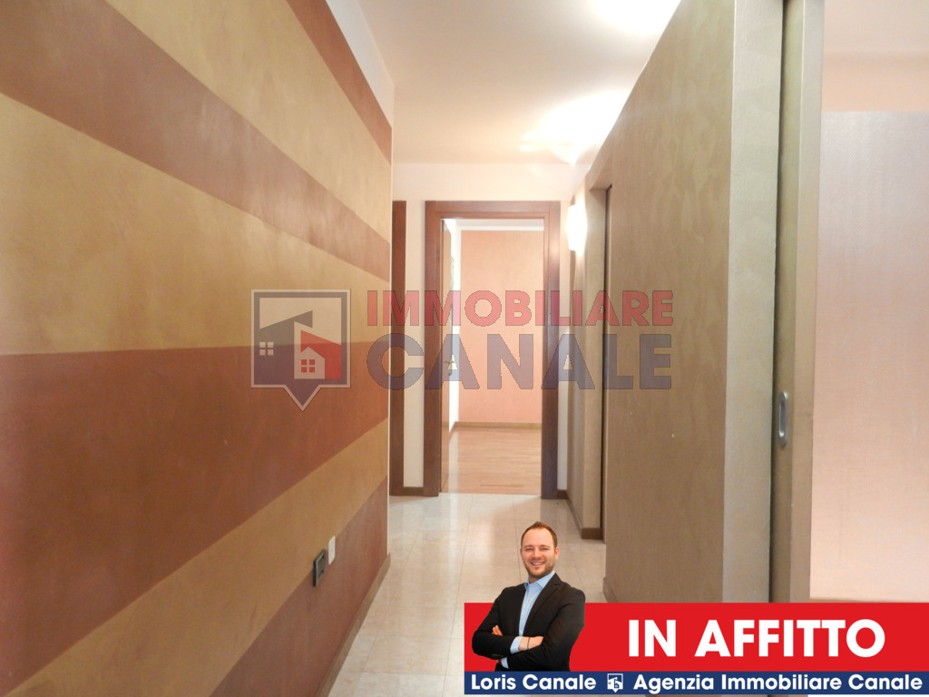 AFFITTASI  UFFICI COMMERCIALI ARREDATI PIOVENE ROCCHETTE